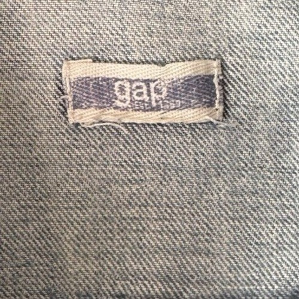 GAP Classic Blue Denim Trucker Jacket Women's‎ Size Medium Washed Jean Coat - Picture 7 of 8